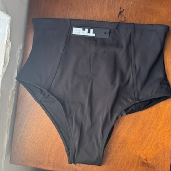 NWT TA3 Kini Bottom - Black Size M - Picture 5 of 7